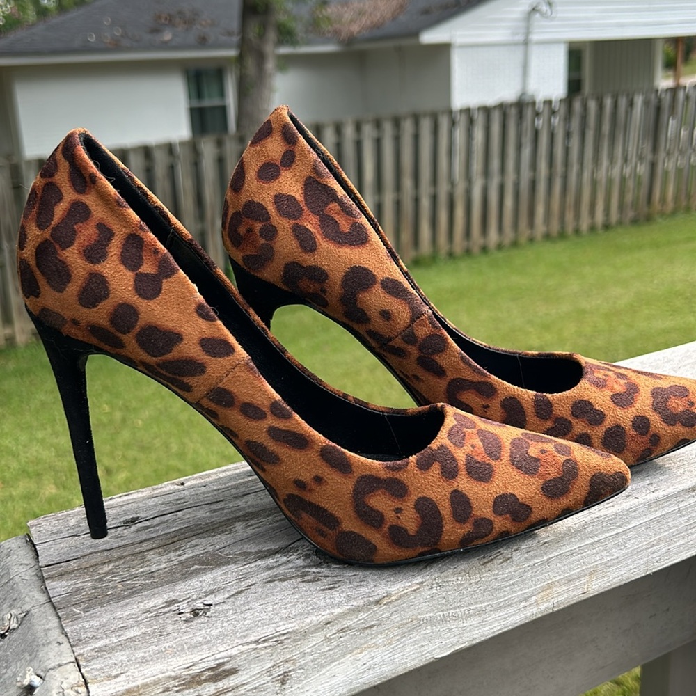 Lulu’s Animal Print Heels Womens 7.5